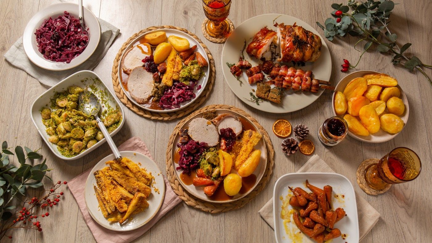 Steven Wallis ultimate turkey Christmas dinner recipe kit for six