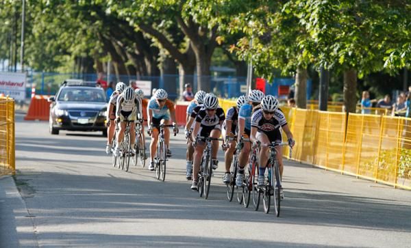 The group chasing with Karlee Gendron (Trek/Red Truck) on the front