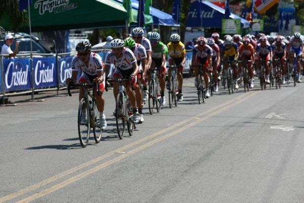 The peloton couldn't catch the breakaway today