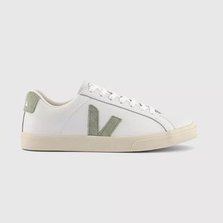 Veja Esplar Trainers on a white background