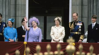 Queen and Philip celebrate the Queen Mother's 80th birthday