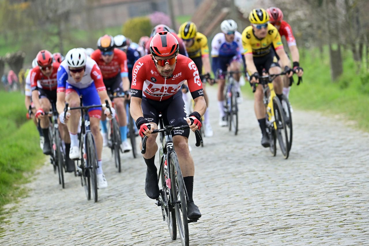 Dwars door Vlaanderen 2022 - 76th Edition - Roeselare - Waregem 183,7 km - 30/03/2022 - Victor Campenaerts (BEL - Lotto Soudal) - photo Peter De Voecht/PN/SprintCyclingAgency&Acirc;&copy;2022