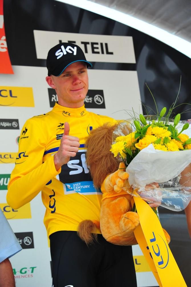 Thumbs up from Chris Froome (Team Sky)