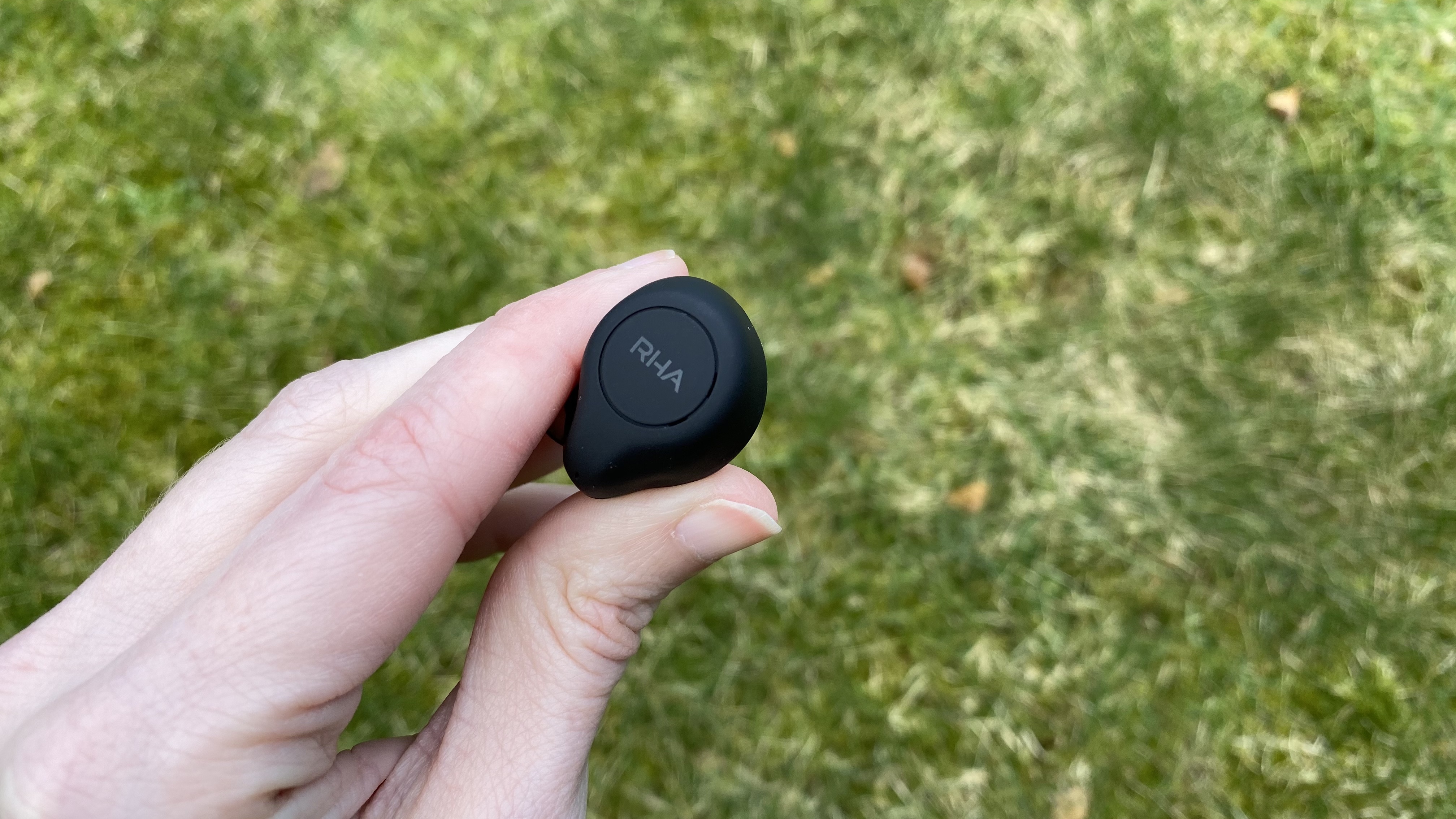 rha wireless earbuds