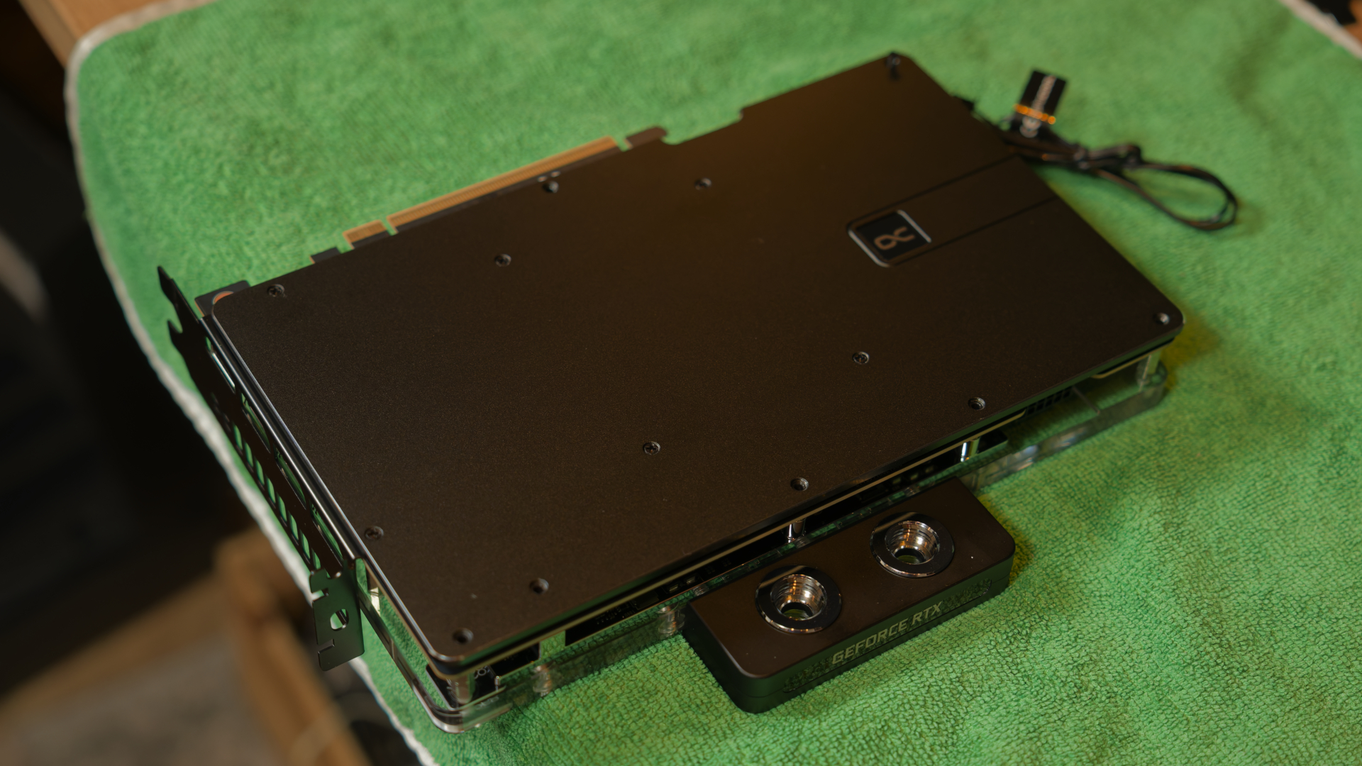 Greyscale ITX Build GPU Block Installation