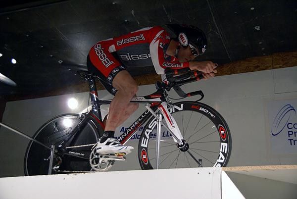Jacques-Maynes tests his position