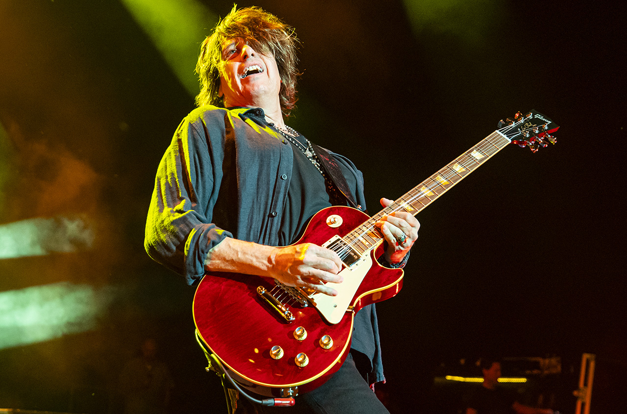 Dean DeLeo