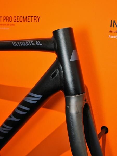 Cables are internally routed on Canyon's revised Ultimate AL frame.