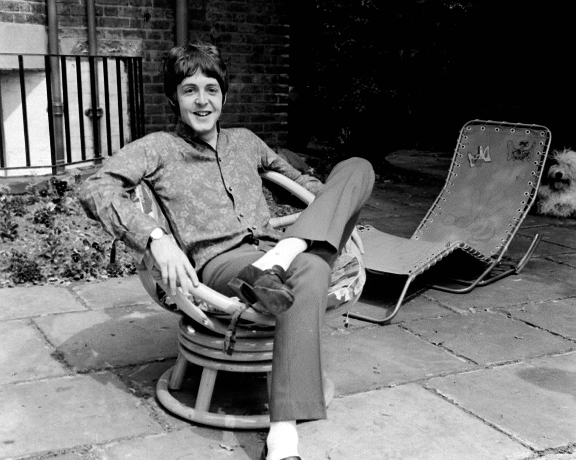 paul mccartney on his patio in the '60s