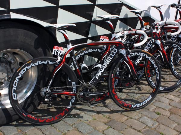 Caisse d'Epargne is riding these Pinarello Dogma 60.1s in this year's Tour de France.