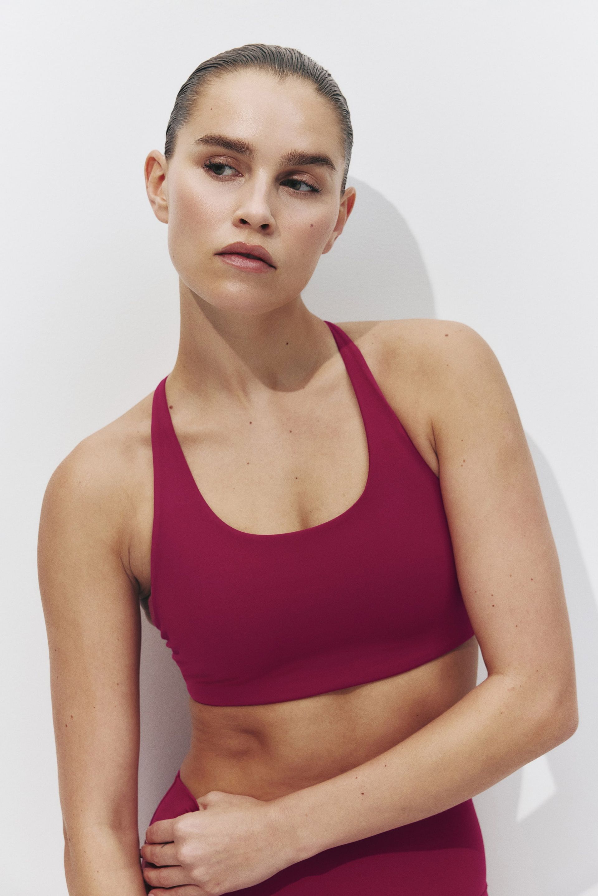Sculptmove™ Medium Support Sports Bra - Black