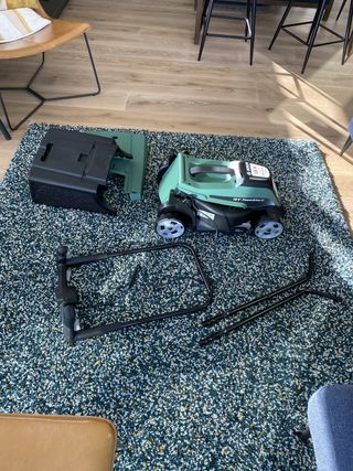 Bosch CityMower 18 lawn mower review: assembling the mower