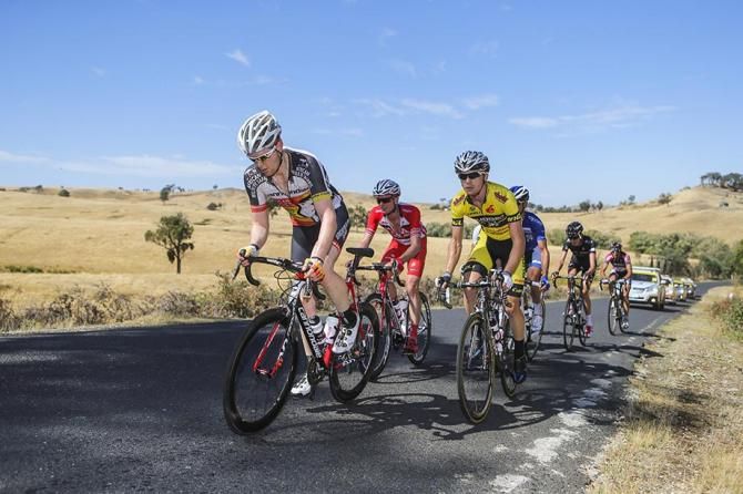 The break head up the KOM climb