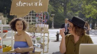 Ilana Glazer and Rachel Dratch as Ilana and Linda on Broad City