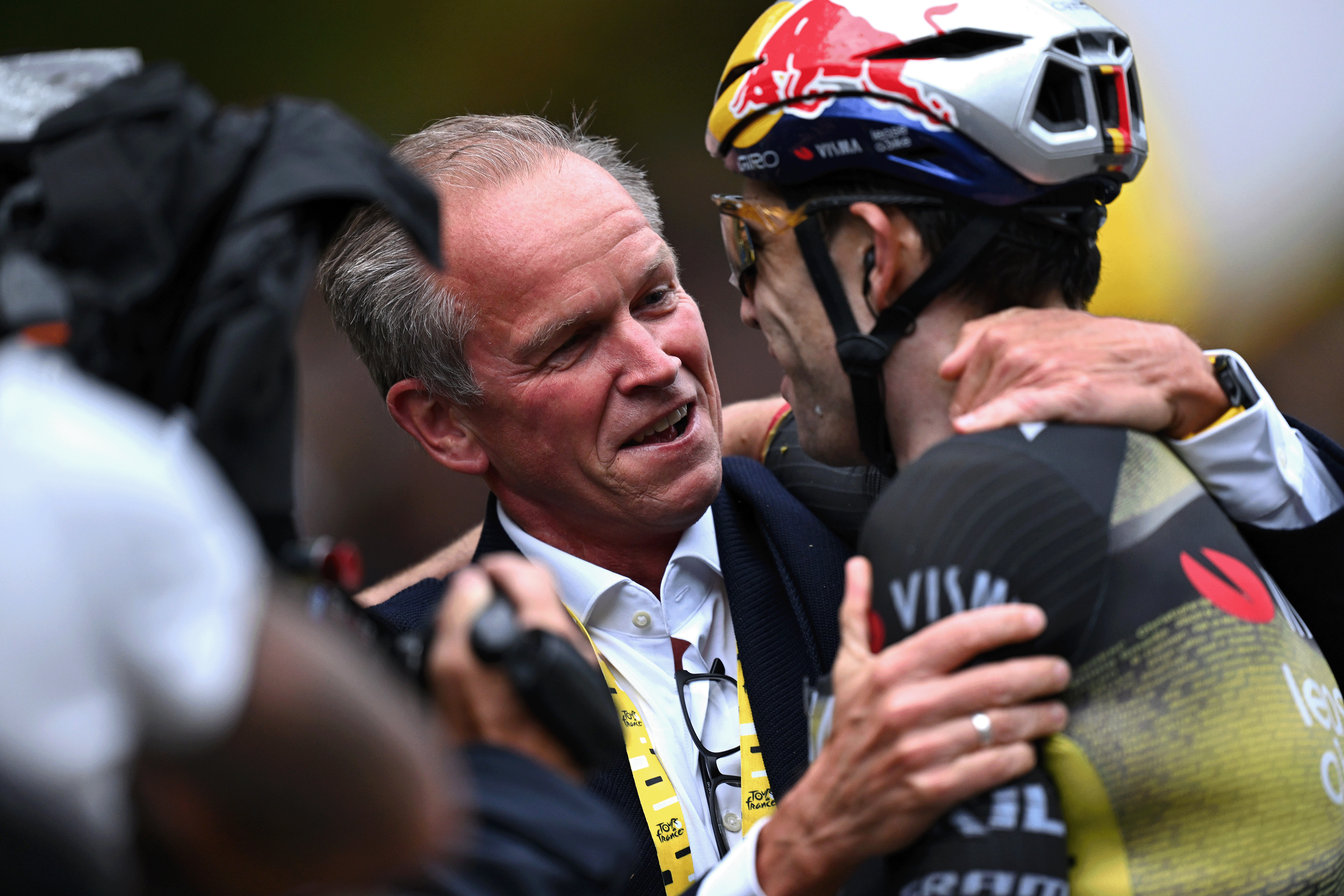PARIS - CHAMPS-ELYSEES, FRANCE - JULY 27: Stage winner Wout Van Aert of Belgium and Team Visma | Lease a Bike (R) celebrate with the team manager, Richard Plugge (L) after the 112th Tour de France 2025, Stage 21 a 132.3km stage from Mantes-la-Ville to Paris - Champs-Elysees / #UCIWT / on July 27, 2025 in Paris - Champs-Elysees, France. (Photo by Tim de Waele/Getty Images)