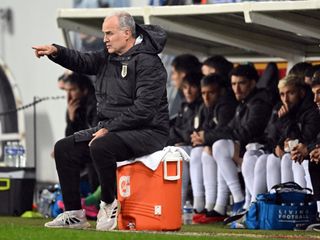 Uruguay coach Marcelo Bielsa during the friendly Interland match between Ivory Coast and Uruguay at Stade Bollaert Delelis on March 26, 2024 in Lens, France. ANP | Hollandse Hoogte | GERRIT VAN COLOGNE (Photo by ANP via Getty Images)