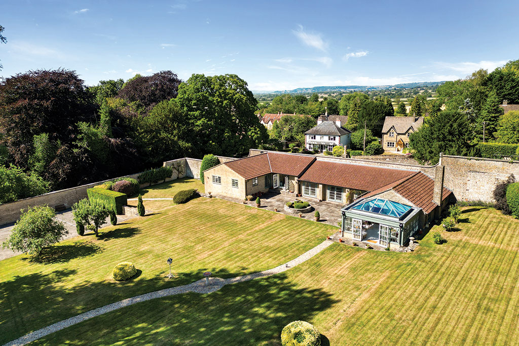 House for sale: The Garden House, Horton Hill, Horton, South Gloucestershire.