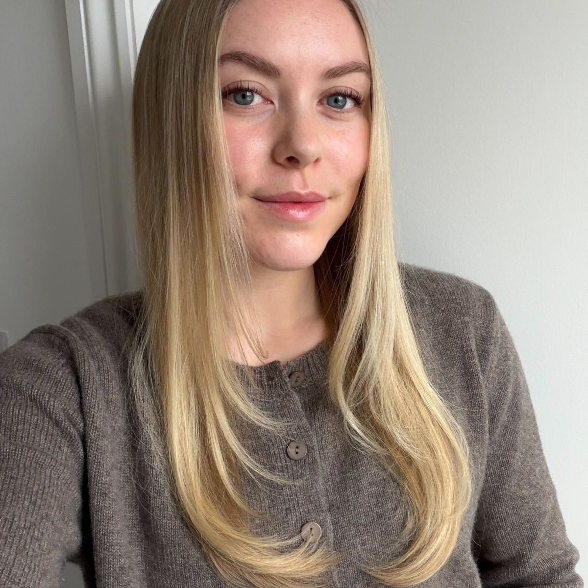 Florrie's hair after styling with a thermal brush