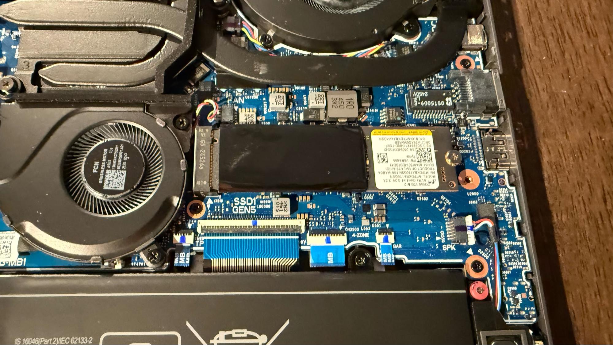 Asus ROG Strix G16 (2025)