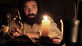 Aidan Turner in Leonardo.