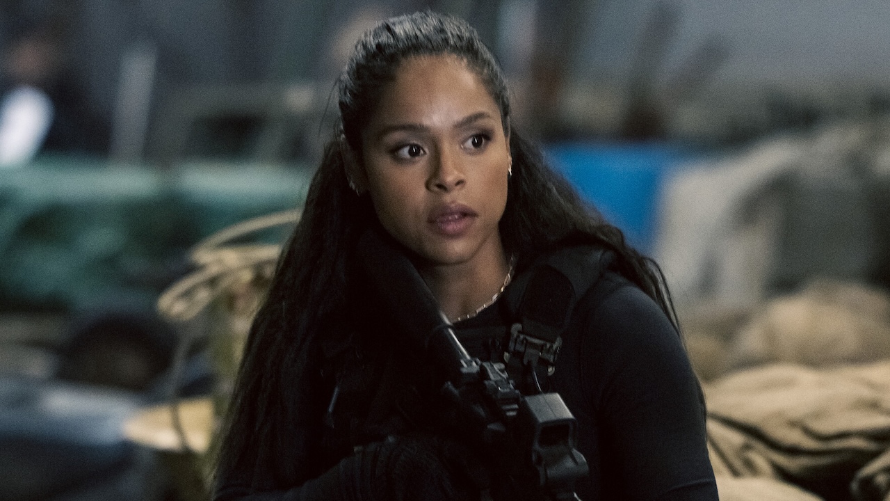 Andrea wearing black and sneaking around in Marshals Season 1 "Blowback"