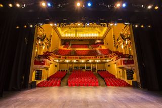 At the Royal Theatre and McPherson Playhouse, the Show Goes on with Lectrosonics Digital Wireless.