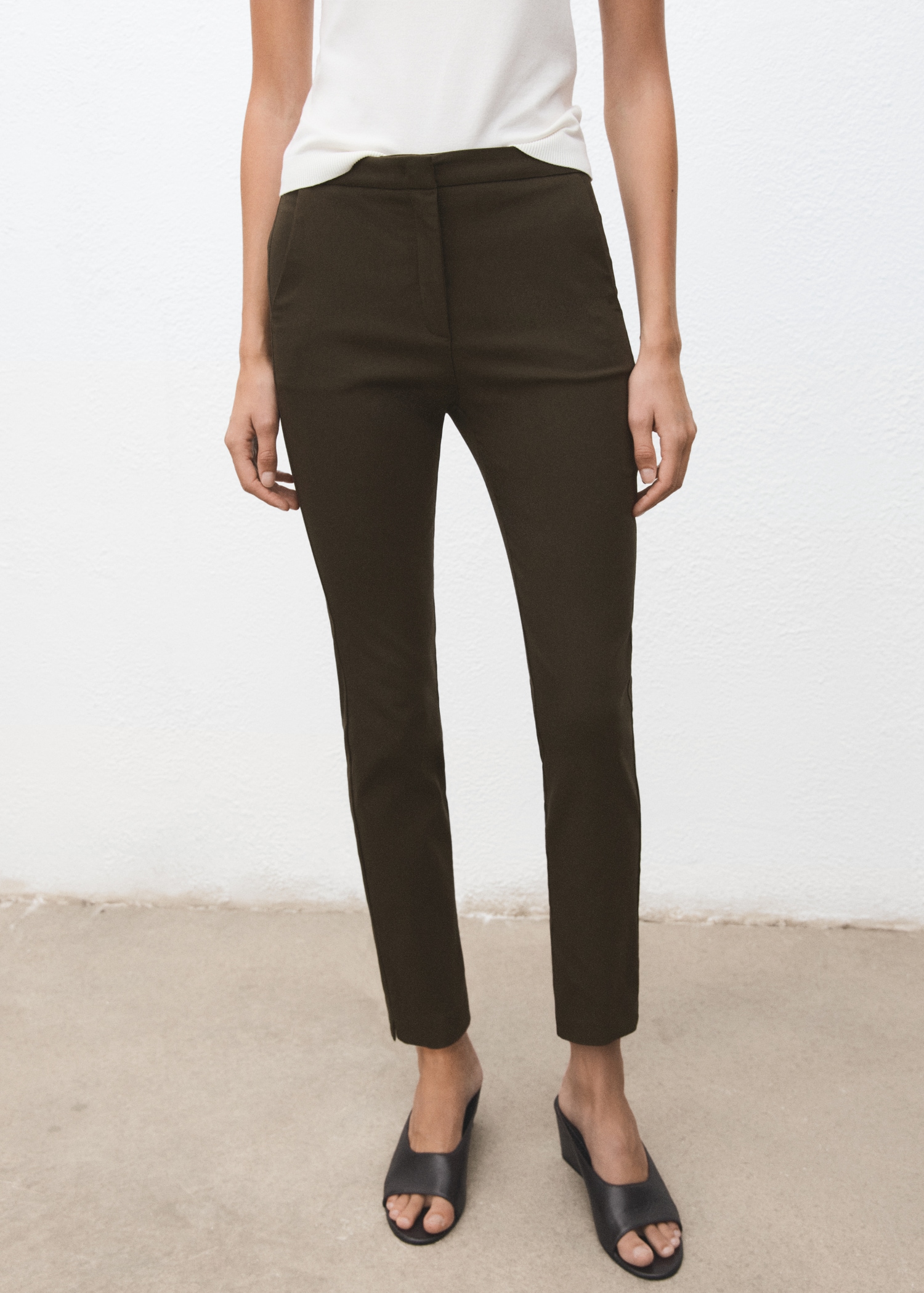 Crop Skinny Trousers - Women | Mango United Kingdom