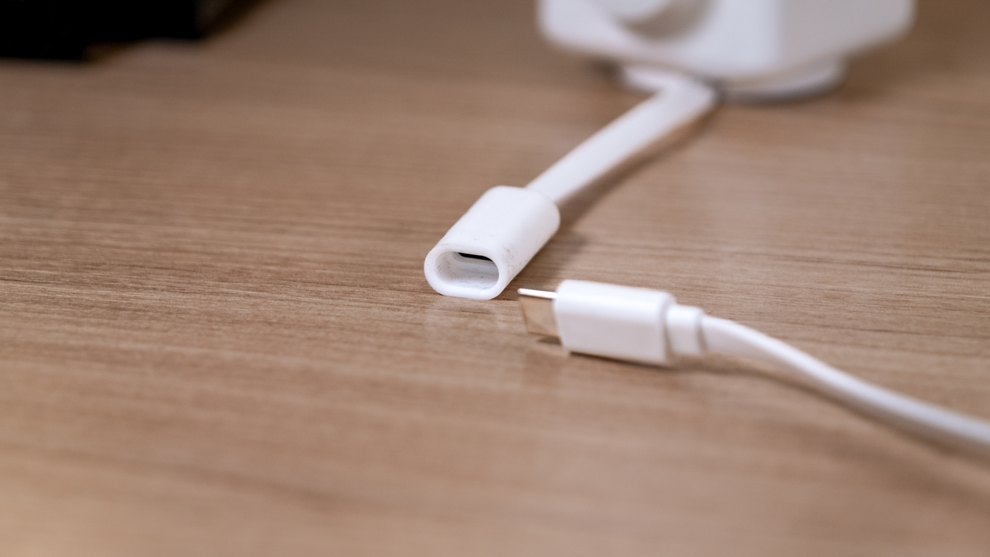 USB-C connector for a Wyze Cam Pan v4