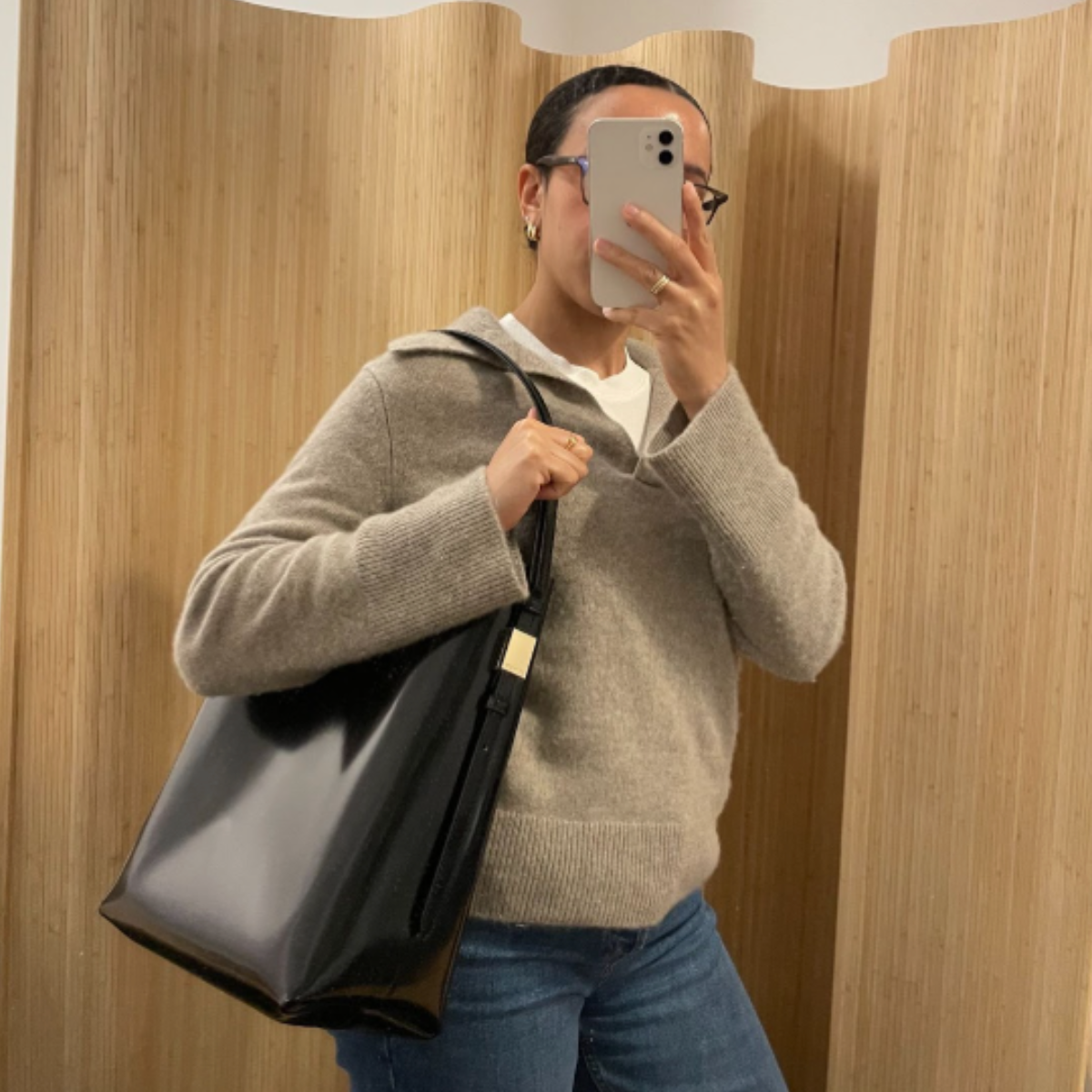 Fashion Editor Lauren Tappan tests the J.Crew Edie Bucket Bag