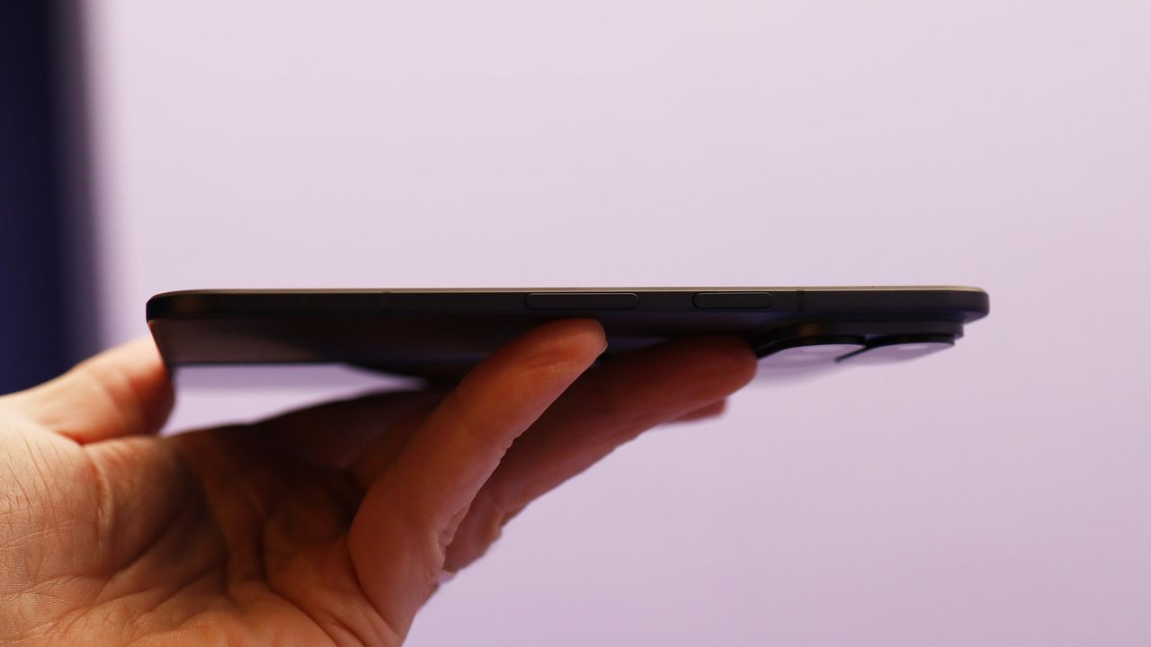 Google Pixel 11 Pro Fold HANDS ON