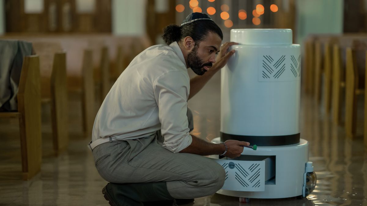 Daveed Diggs in Extrapolations