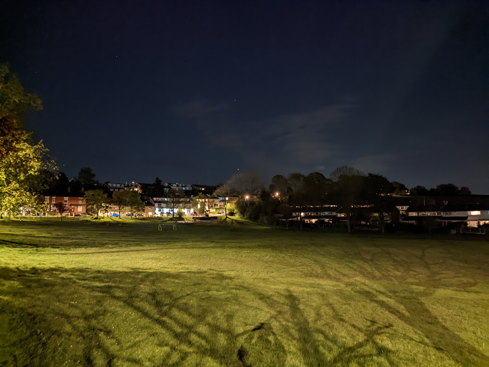 Google Pixel 6 Pro camera sample showing a park at night