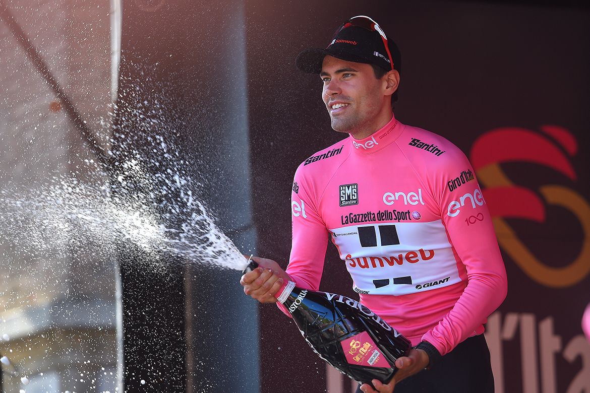 Tom Dumoulin celebrating another day in pink at the Giro d'Italia