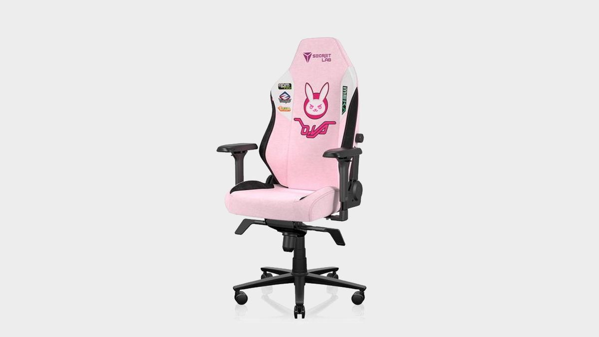 SecretLab Titan Evo 2022 pink gaming chair