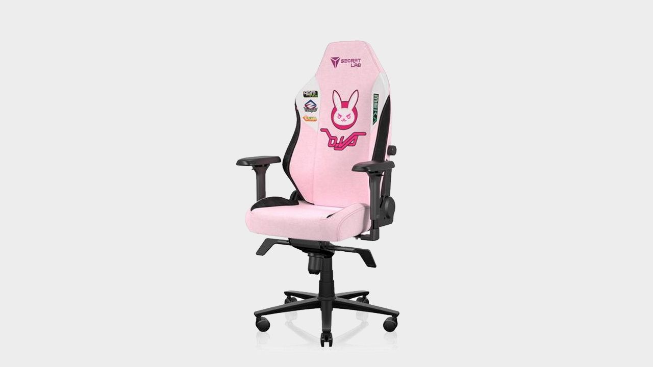 SecretLab Titan Evo 2022 pink gaming chair