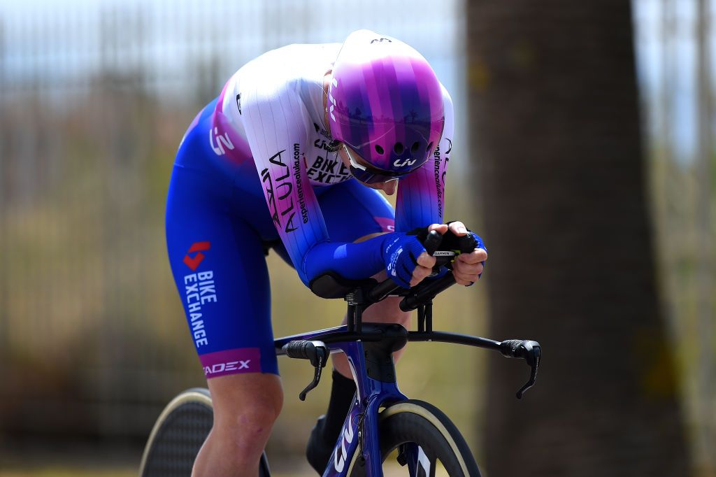 CAGLIARI ITALY JUNE 30 Nina Kessler of Netherlands and Team BikeExchange Jayco sprints during the 33rd Giro dItalia Donne 2022 Stage 1 a 47km individual time trial stage from Cagliari to Cagliari ITT GiroDonne UCIWWT on June 30 2022 in Cagliari Italy Photo by Dario BelingheriGetty Images