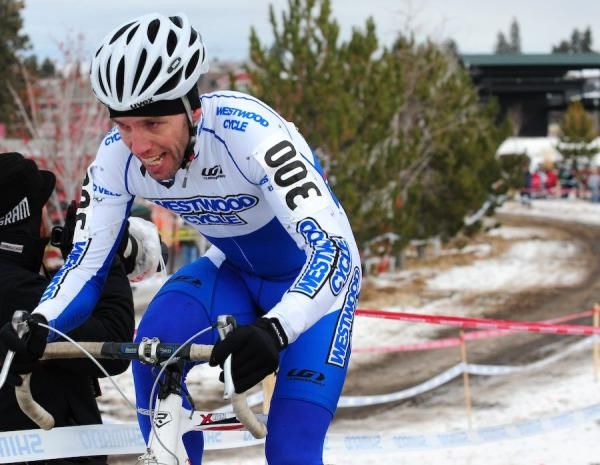 Roger Aspholm (Westwood Cycle) aggressive from the gun