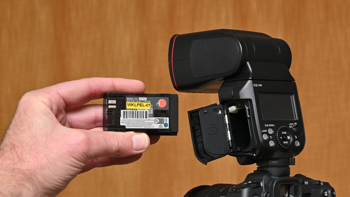 Canon Speedlite EL-1 flashgun review | Digital Camera World