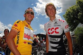 Overall leader Kim Kirchen (Highroad) and Schleck on the start line.