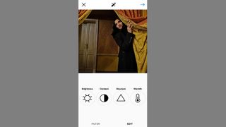 The screen to edit photos in Instagram