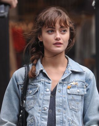 ella purnell wearing a jean jacket in the tv show Sweetbitter