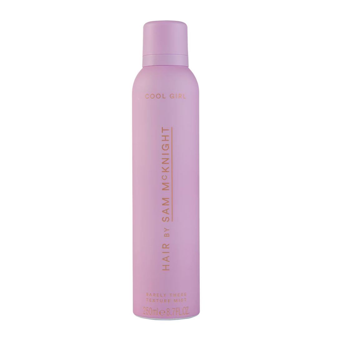 Cabello de Sam McKnight Cool Girl Texture Mist