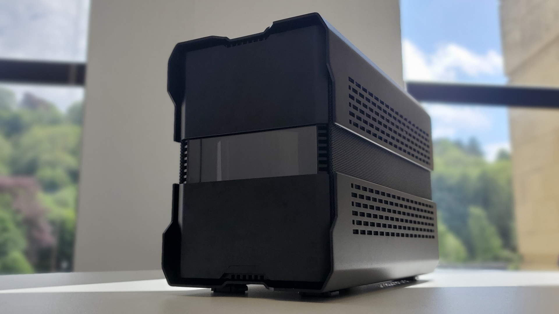 Phanteks Evolv Shift XT pc case