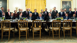 Trump Hosts Silicon Valley Chiefs For Summit On AI Safety Risks