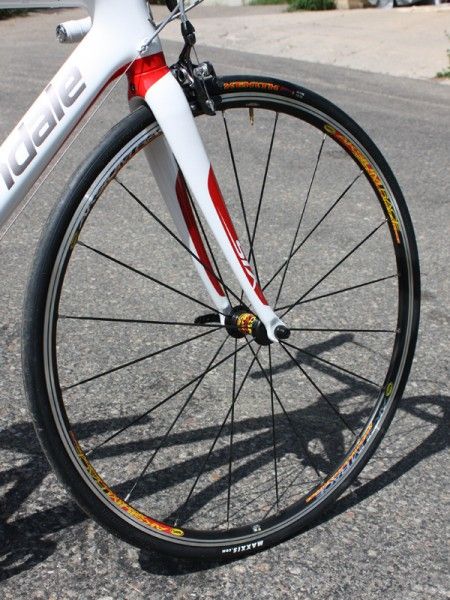 The Mavic Aksiums are smooth rolling but heavy at nearly 1900g per pair - good for cruising around and training but definitely upgrade if you plan to race.