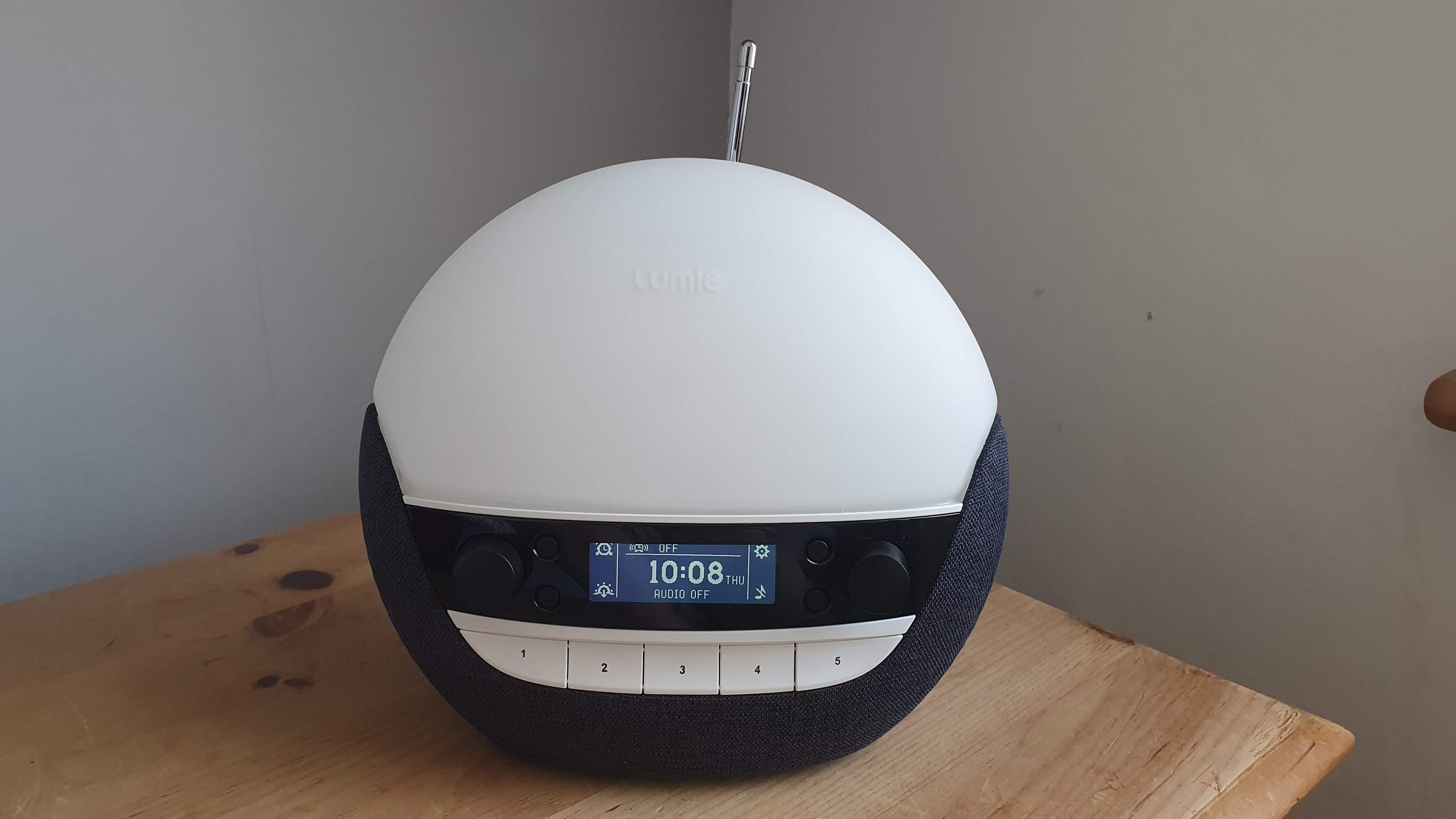 Lumie Bodyclock Luxe 750 DAB