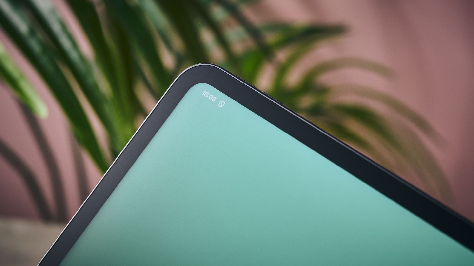 Time displayed on the Oppo Pad 5