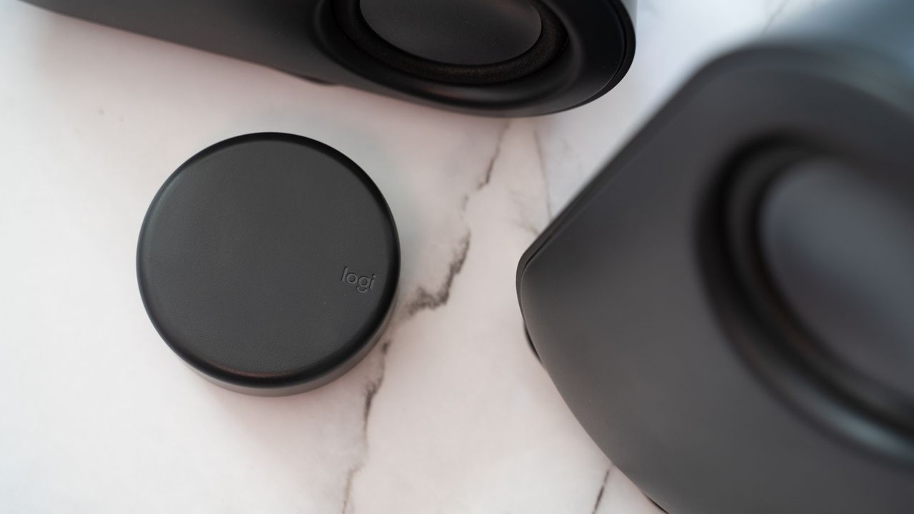 Logitech Z407