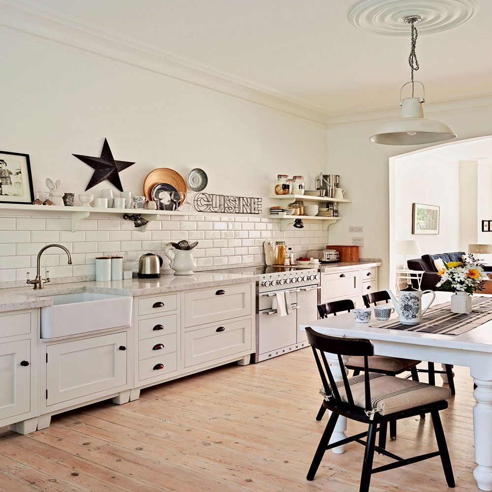 Look around this open-plan country-style family kitchen | Ideal Home