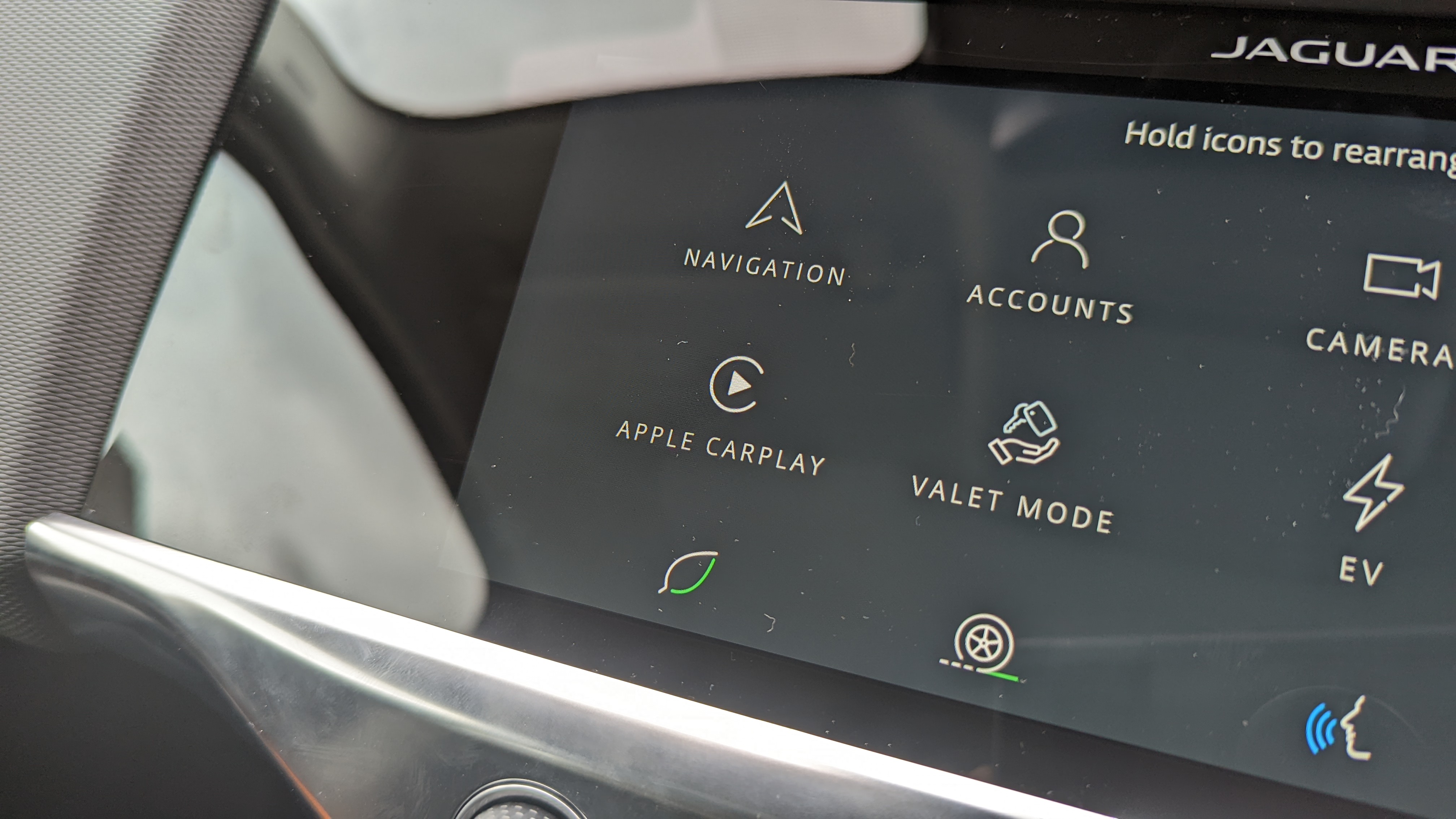 Apple CarPlay button on Jaguar iFace
